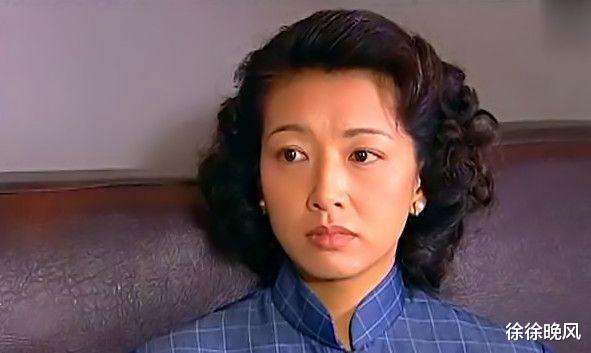 宿舍|同样是演《大宅门》的香秀,把江珊和谢兰对比一下,差距就出来了