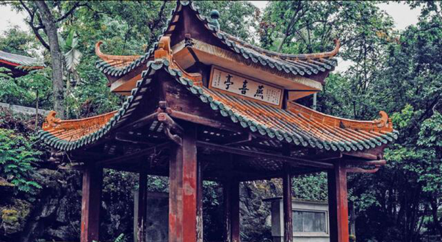 若珍|广东一小县城接壤桂湘两地，曾是省会，如今成养老胜地！