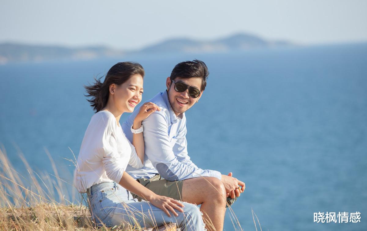晓枫情感 男人到了中年，最迷恋哪种女人？他们给你答案