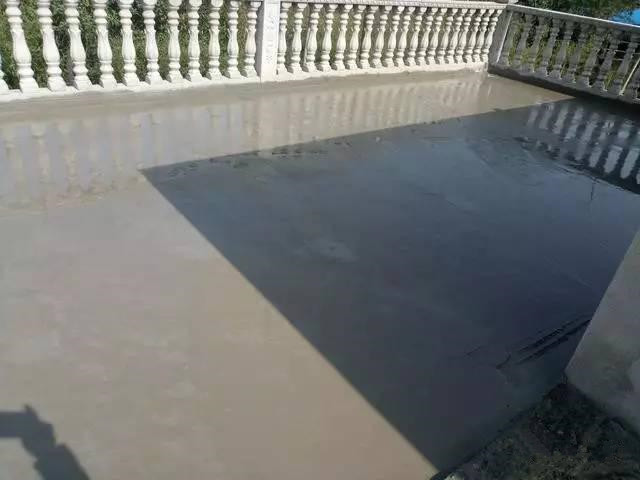 30万的农村自建别墅,山清水秀太赞了,城里人看了都得羡慕!