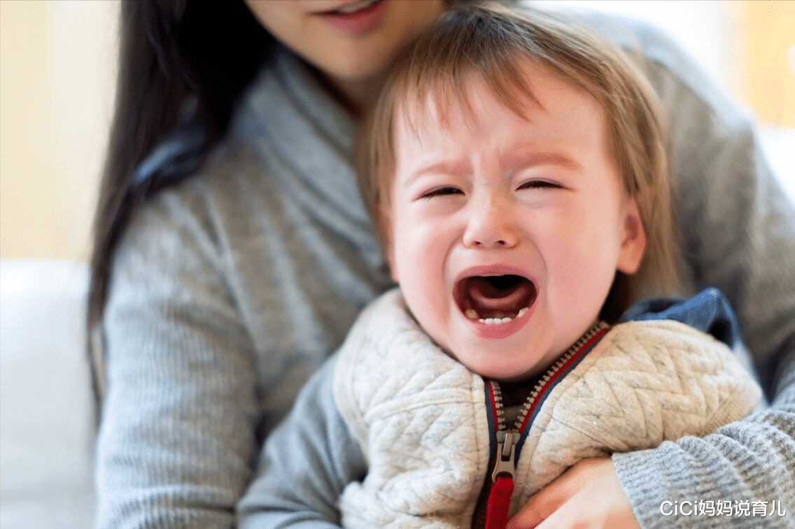 CiCi妈妈说育儿|孩子一言不合发脾气摔东西，不打不骂不哄，给他一个“概念”就好