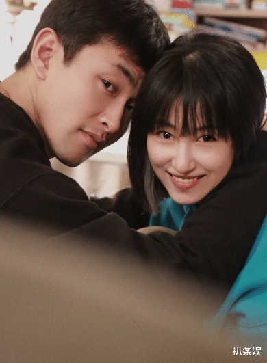 王彦霖|王彦霖接亲现场照曝光，尹正王鹤棣等伴郎穿小裙跳天鹅舞，超欢乐