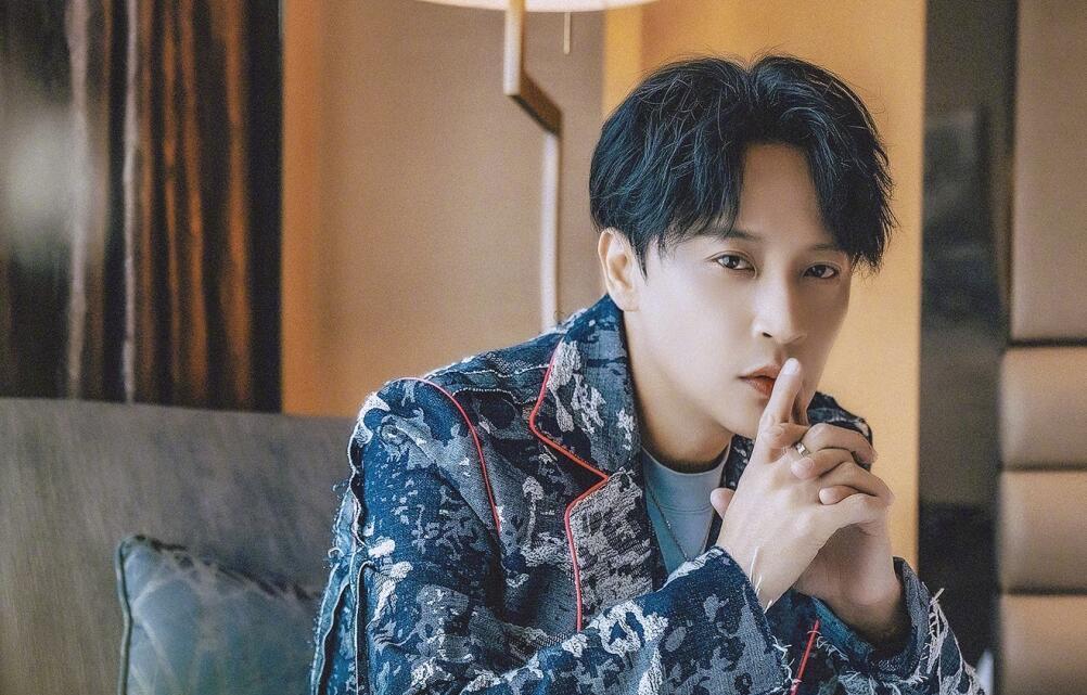 奶球妈咪聊|陈志朋的“真实”让人尴尬,成年人社交的“真实”让陈志朋尴尬