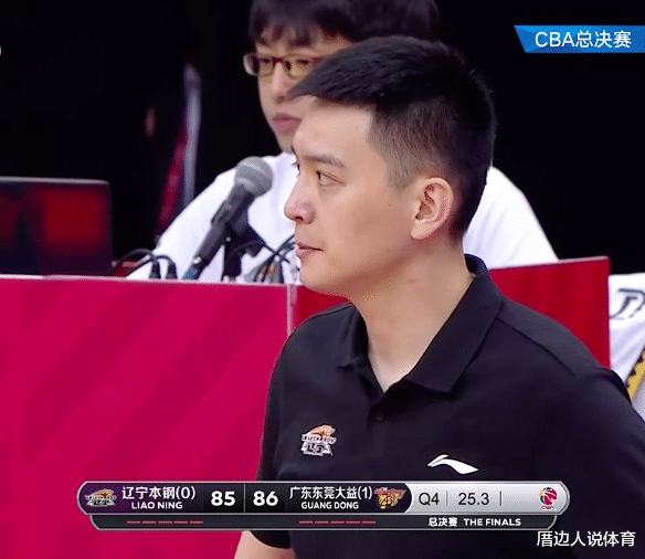 韓德君|決勝時刻連四罰不中！韓德君15+10完成救贖：最后73秒關鍵上籃救主