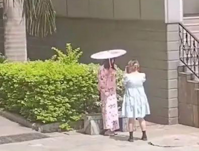  底线何在？女子9月18号“穿和服”招摇，学校：高度重视，调查！