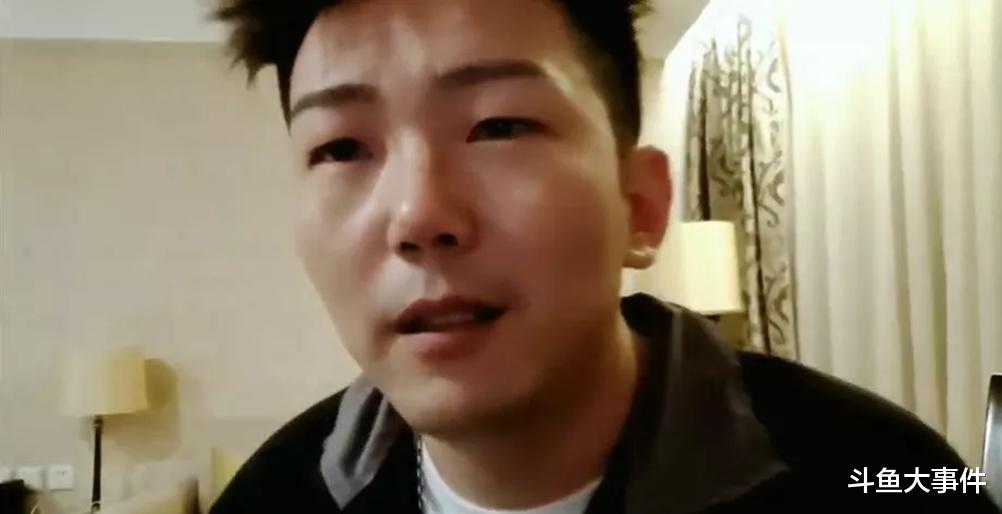 斗鱼|女主播王雨檬户外直播，线下颜值曝光，北京小王哥欲邀请其拍