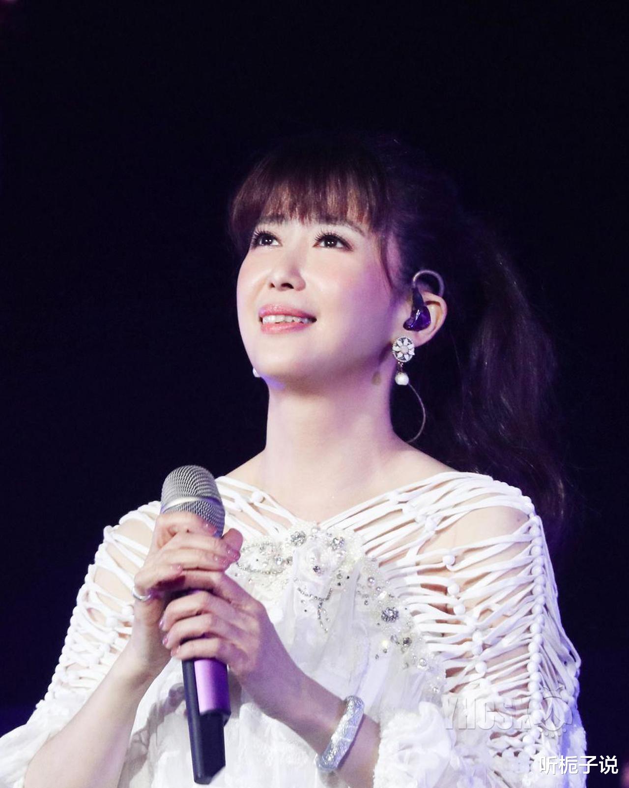 孟庭苇|52岁的孟庭苇,发文在内地接种疫苗,签名意外成为了亮点