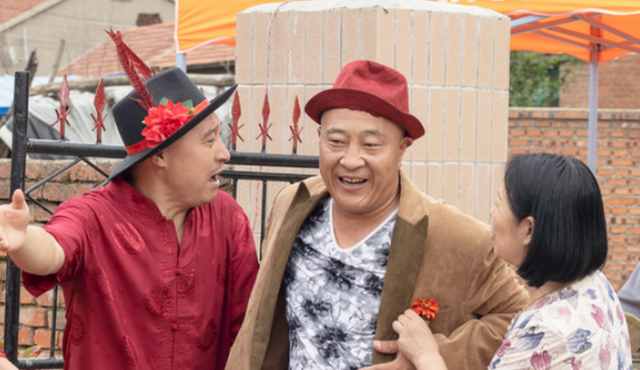 乡村爱情15|《乡村爱情15》26号开机，豆制品厂大门刷漆，宋富贵家抓紧种菜