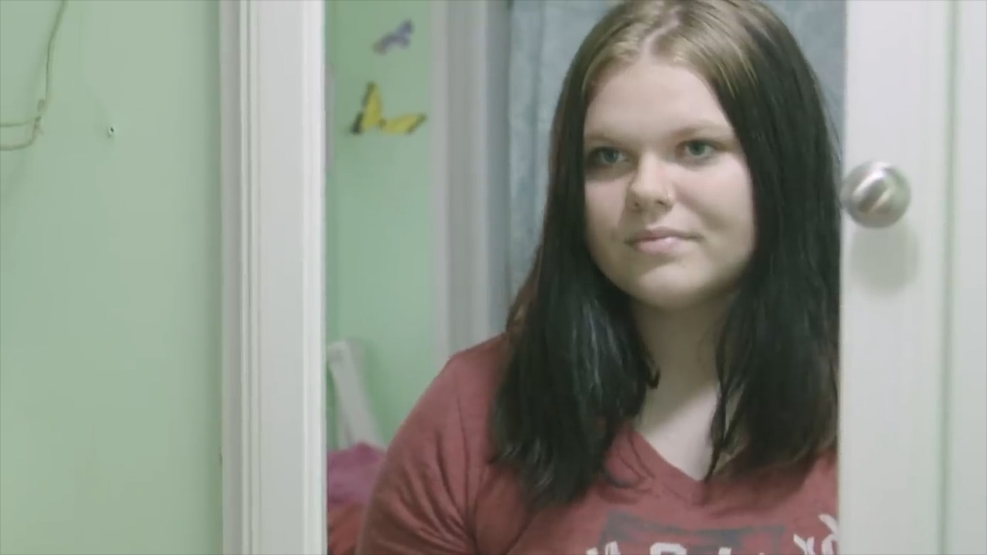 看世界吧|少女患罕见怪病,浑身散发腐烂“鱼臭味”,却无药可医