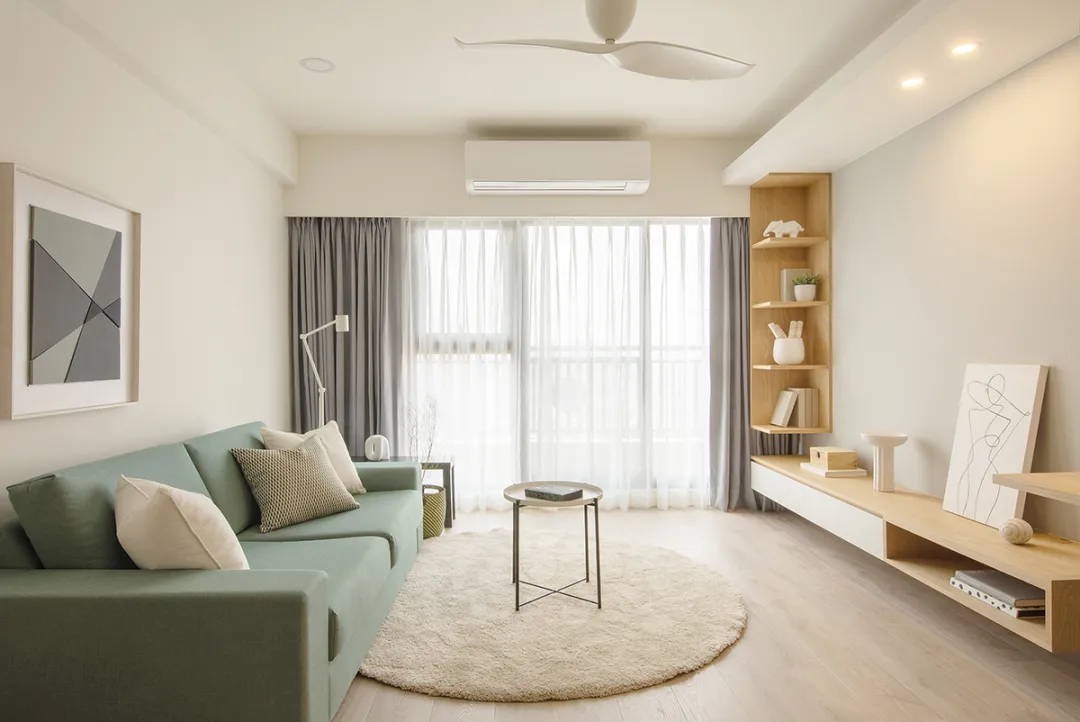 装修案例 | 83平米简约风,温暖木色搭配奶茶色,空间单纯中保有温度!