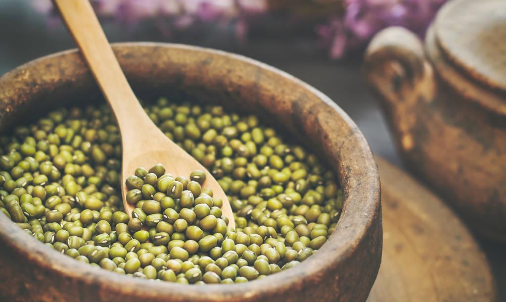 中秋节|买绿豆时,颜色浅的好还是深的好?小贩:认准这几种,买不错