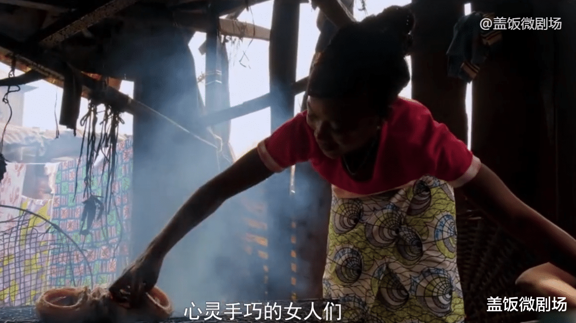 这就是非洲最大的水上贫民窟:小孩出生就会游泳,一辈子没出去过