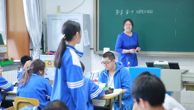 家有二宝育儿|为什么有些同学看着不努力，考试却总是高分，原来他们有“三不”