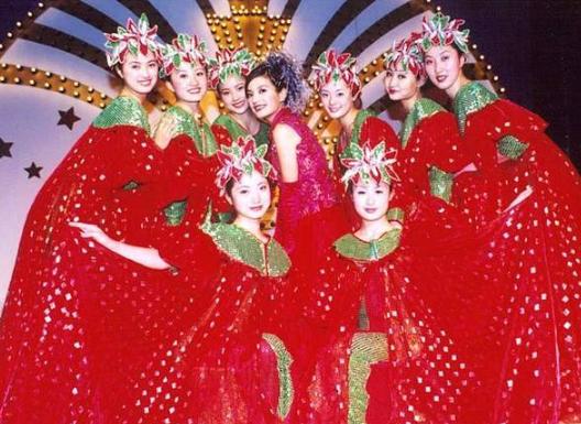 赵薇|赵薇十年前拍的拉芳广告，有谁注意到边上女配？如今已火遍全网