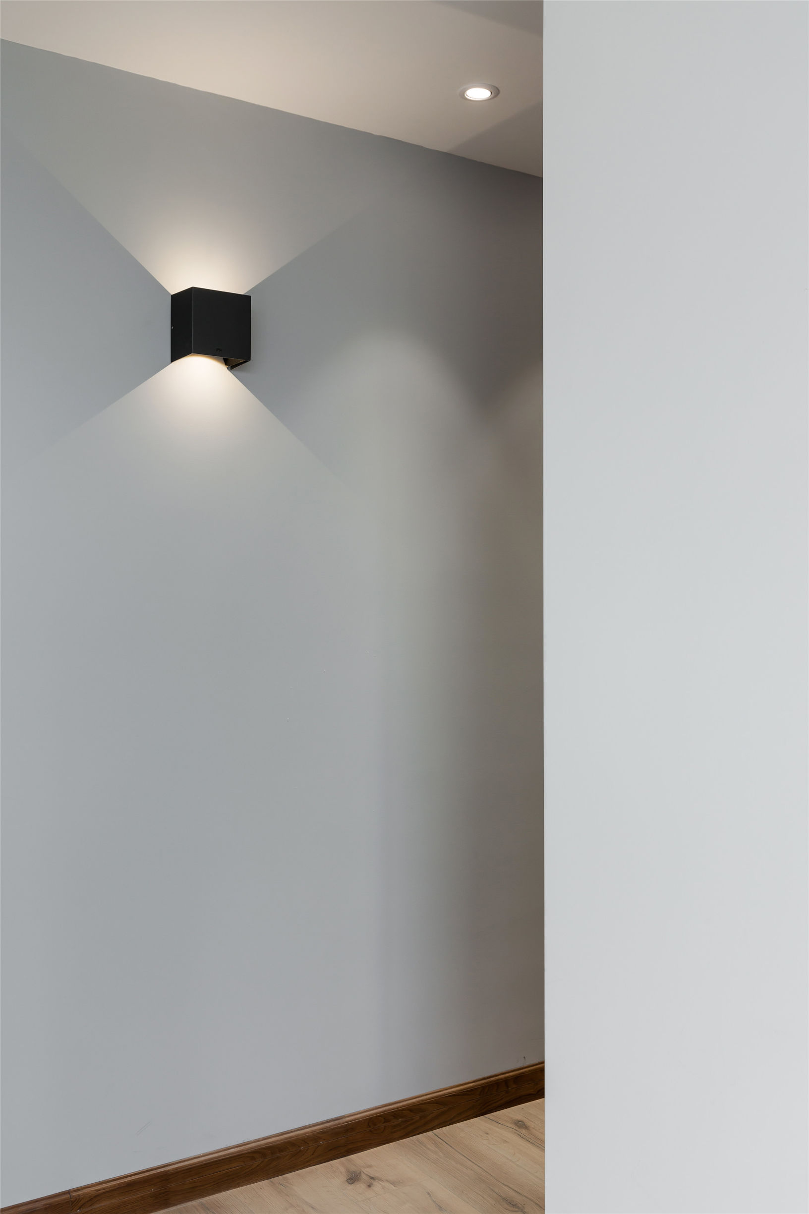 老公装修的新房,花了25w的效果,这是家吗?是快捷酒店吧?