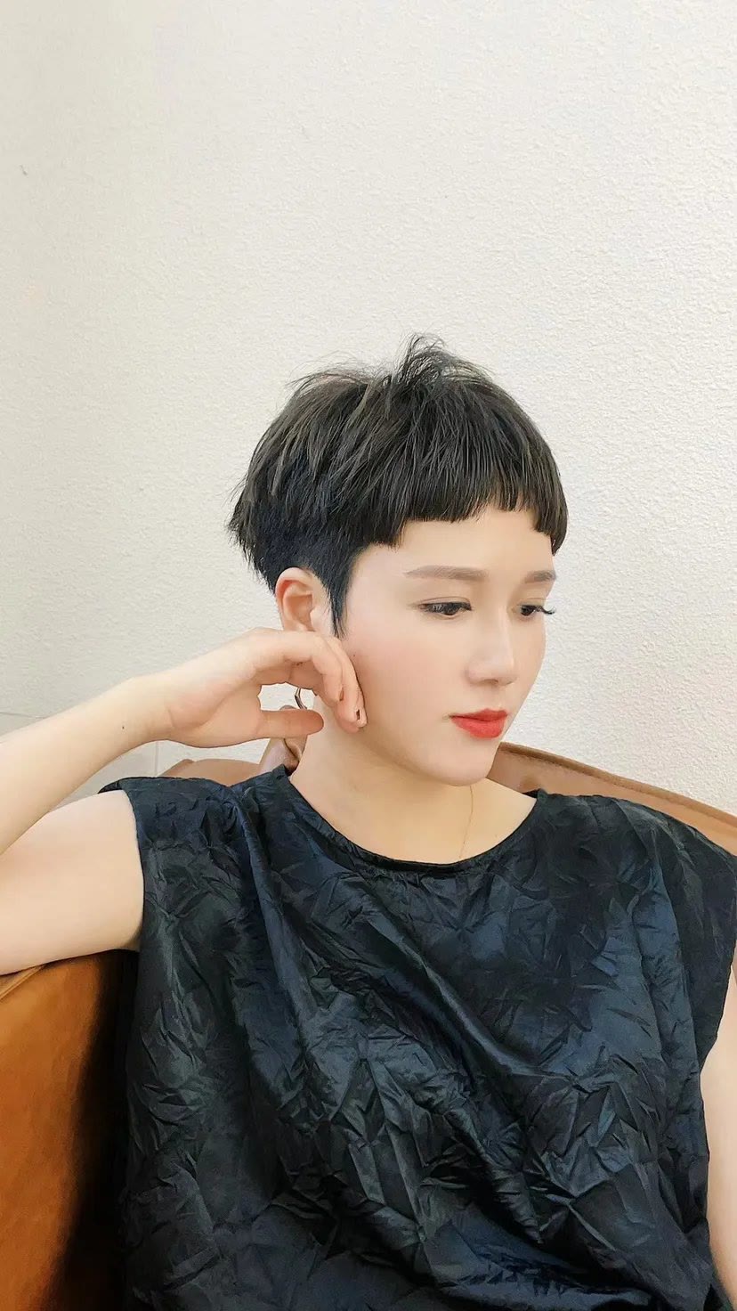 镜子发型 短发真不愧是减龄利器,38也能变18,这15款很值得尝试