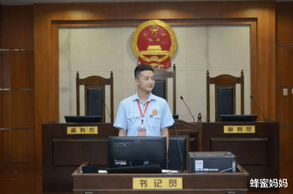教师|3大岗位将脱离“铁饭碗”沦为合同工，涉及教师群体，学生要了解