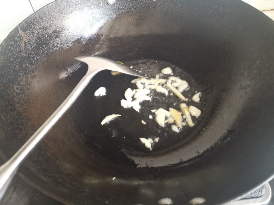 番茄|它的维C含量是番茄的3倍，降脂减肥真棒，和它搭配还健脑，太棒了