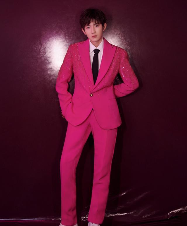 肖战|娱乐八卦:张哲瀚,唐艺昕,杨紫,郑恺,张小斐,吴亦凡,王源