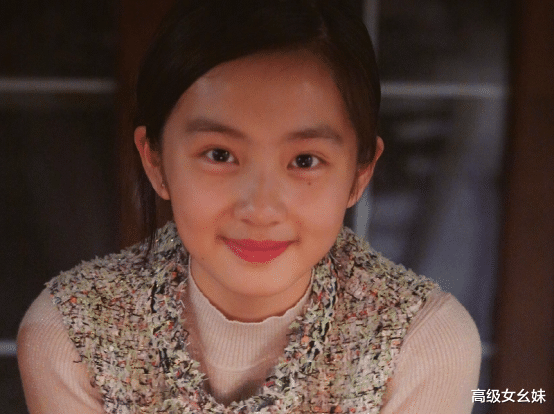 女孩|温润如水的女孩黄忆慈，一颦一笑，皆透露着骨子里的教养