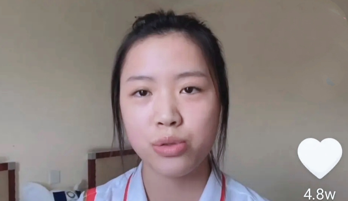 明星素颜|愤怒！杨倩素颜送中秋祝福，却遭网络暴力，嘲讽她相貌太无礼