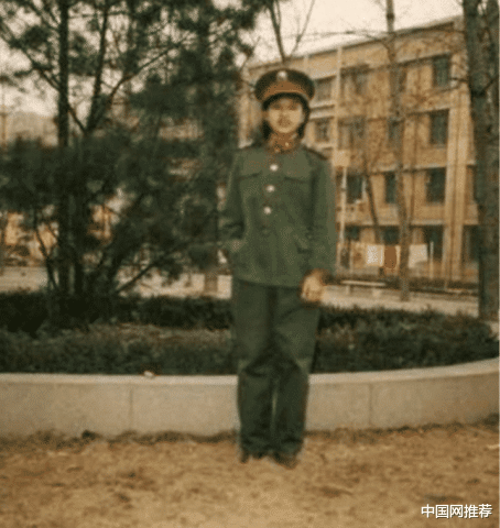 韩红|韩红自称是校花，本以为是笑话，却没想到年轻时她竟然这么漂亮