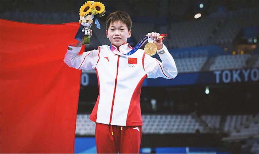 全球时尚号|全红婵穿裙子好可爱,一本正经的萌宠范,实力“杏歌”,圈粉无数