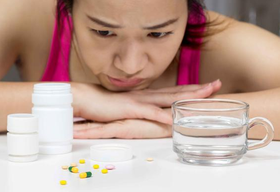 健康周谈|奥美拉唑治胃病虽好,但长期服用3类副作用在所难免,需注意!