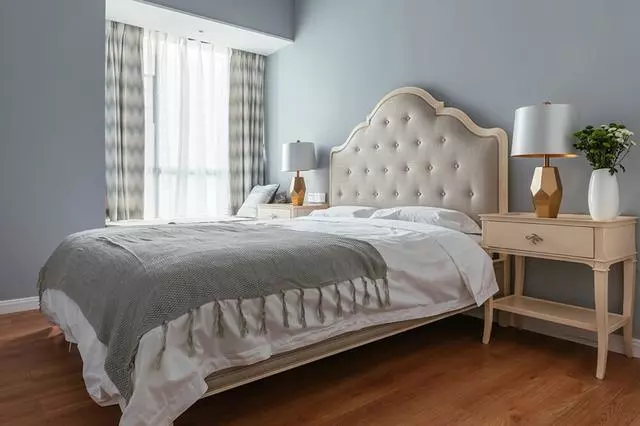 参观同事130平新房,餐厅巧设不规则卡座,让人耳目一新