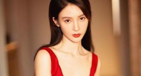 清浅微笑的我|金晨真不愧是拿过最高舞蹈奖——桃李杯的人,真的绝了