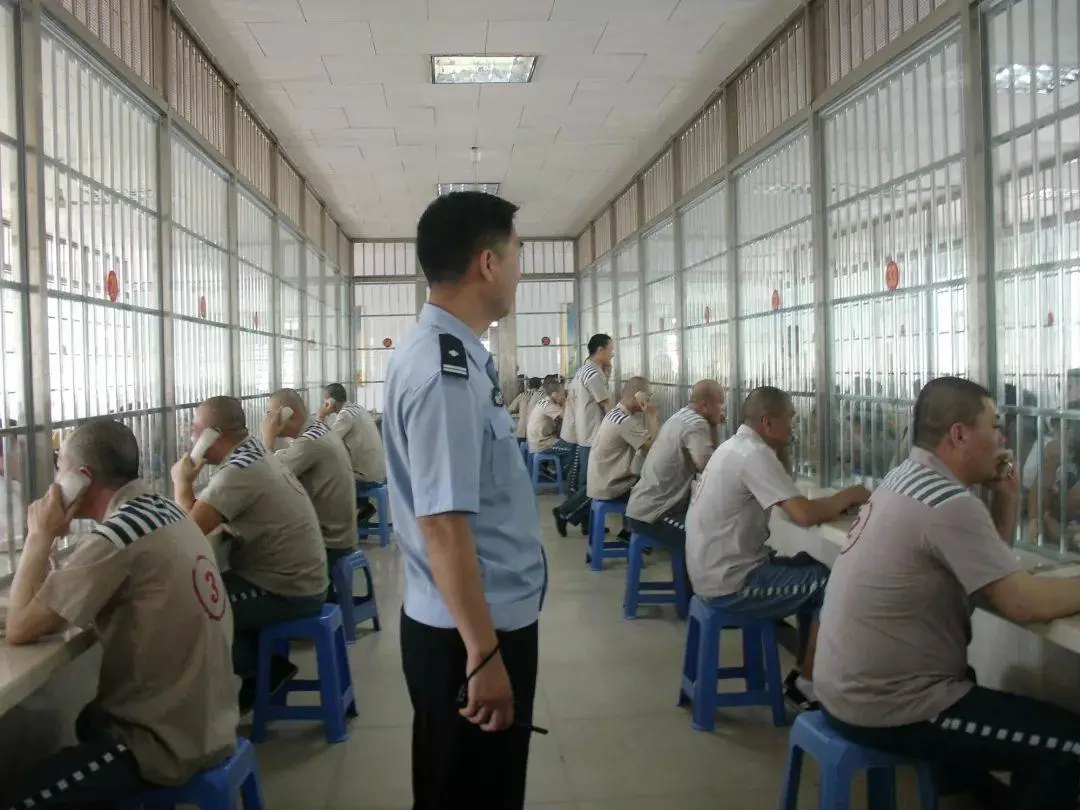 监所家属 服刑人员从看守所转监狱,家属多久才能去会见?