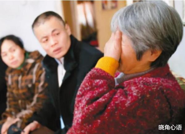 晓角心语 和亲弟抱团养老5年很幸福,我不愿把房子给侄子听到他的话我愣了
