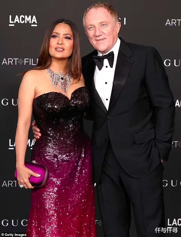 仟与仟寻 贝佐斯携冶艳女友出席晚宴，一脸骄傲，GUCCI总裁夫人一招灭威风