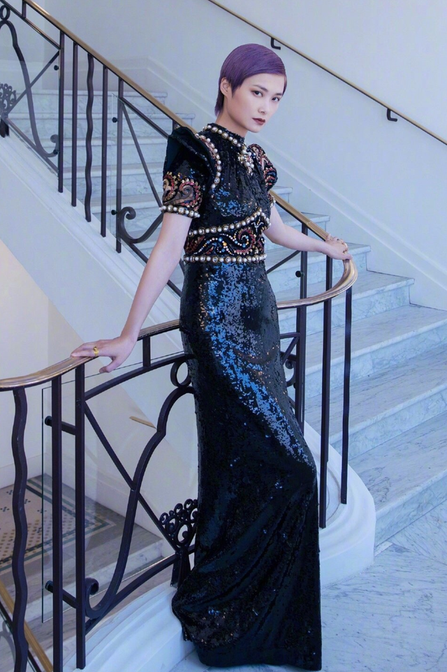 卡戴珊|绝美“国货”风靡全球！让卡戴珊爱不释手：不愧是东方之美