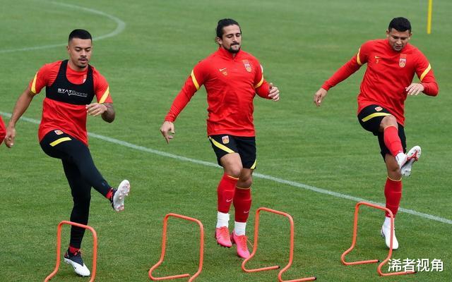 中国足协|凌晨0点！足协做出争议决定：广州国安泰山遭重创，球迷骂声一片