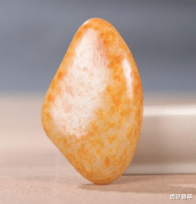 |都说“洒金皮下必出好肉”，但这种“洒金皮”和田玉白送都不要！