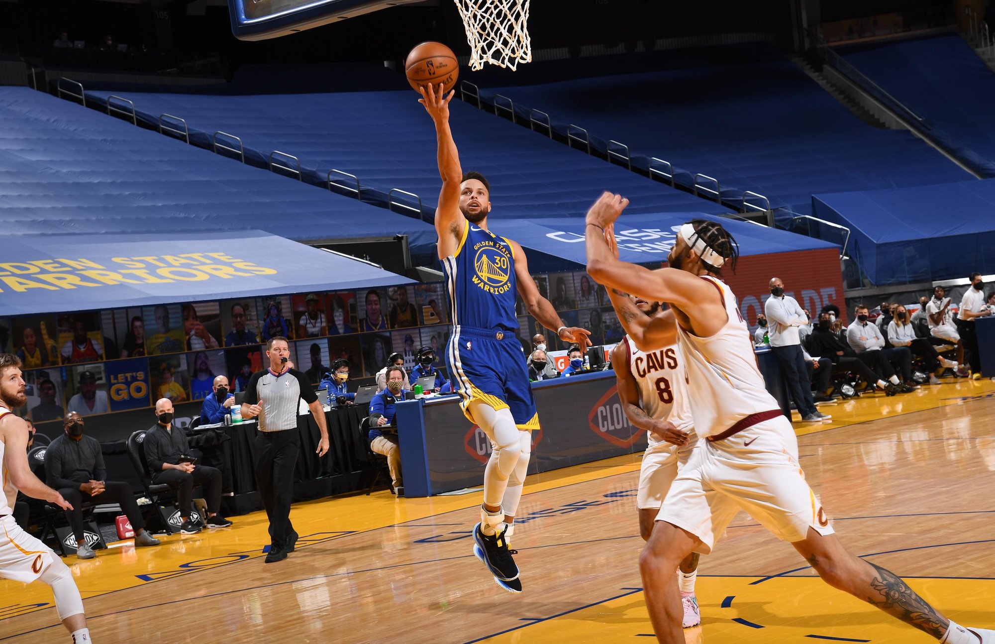 斯蒂芬·库里|31分狂胜!库里三节36分6助攻迎里程碑,格林创近50年新纪录