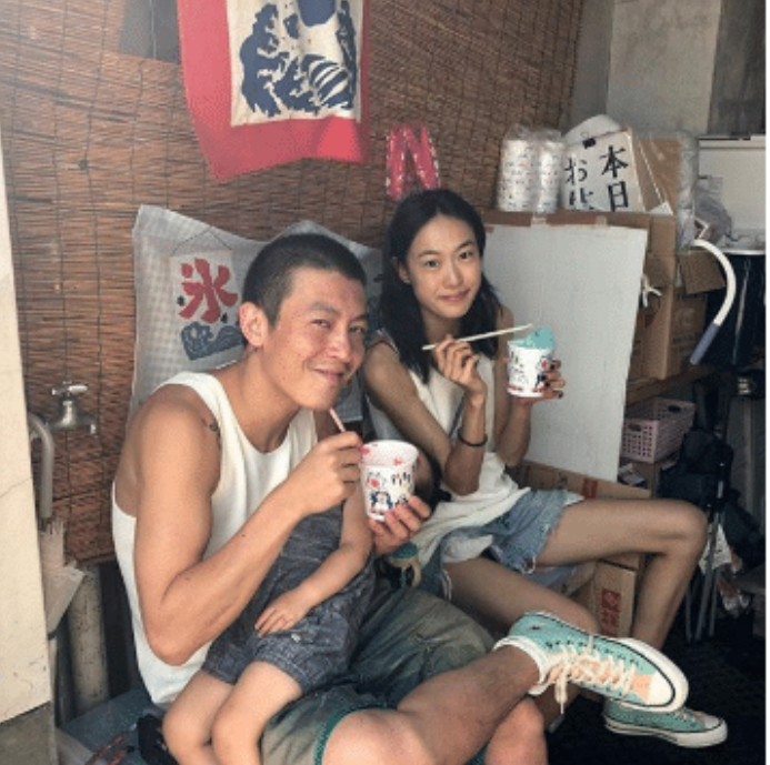 陈冠希|曾经陈冠希有多受欢迎？看到他和女明星的合照，就能够知道了