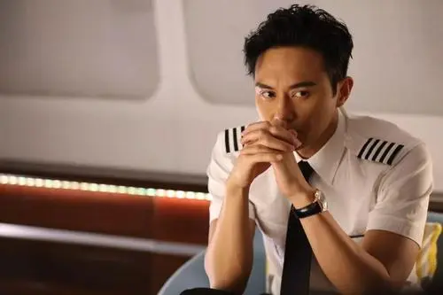 袁咏仪|袁咏仪儿子正脸罕见曝光！长相帅气不输男团偶像，与张智霖很神似