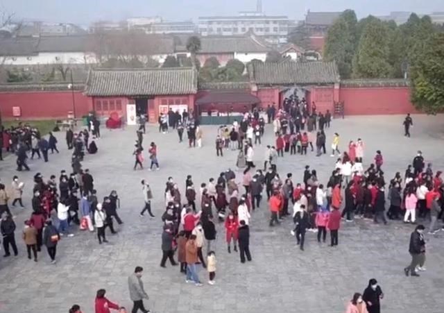 小辣椒体汇 河南，一名小伙靠卖馍，短短18天就收入高达48万，不得不佩服