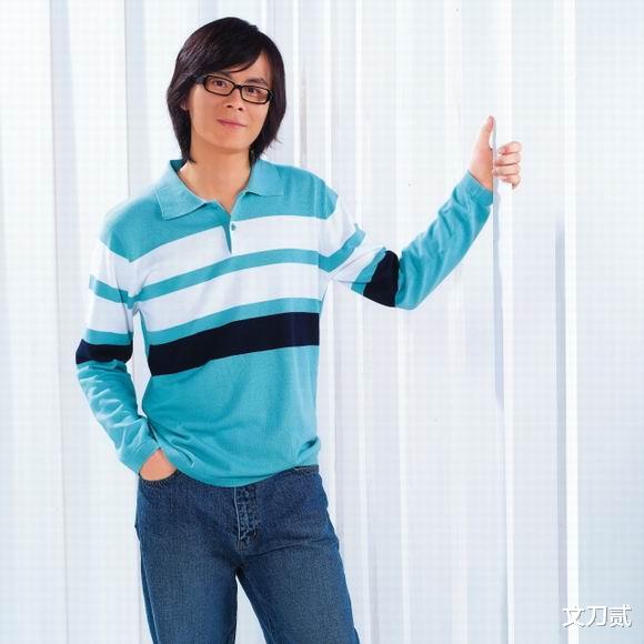 庞龙|庞龙当老师，王蓉被曝精神问题，一首歌赚2.4亿，神曲歌手怎样了