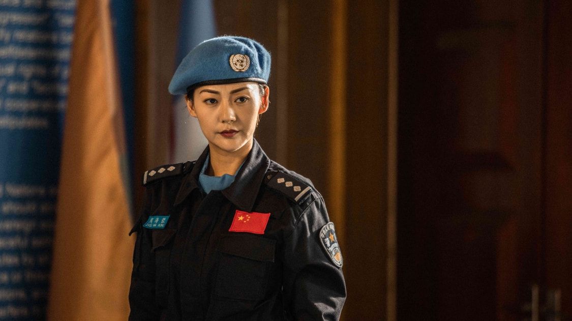 米热|这部网大上线就热度第一，口碑两极分化，堪称低配版《拆弹专家》