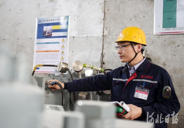 河北新闻网 青春在奉献中闪光