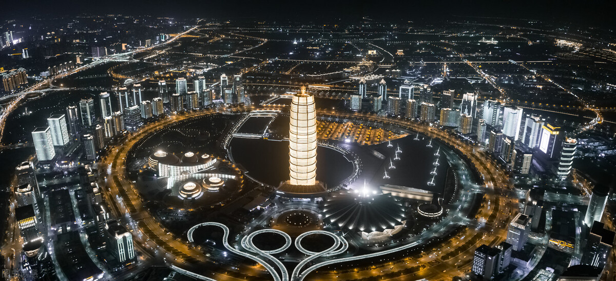 老牛论道 1200万郑州人,每天都是谁在坐公交,又是谁在坐地铁?