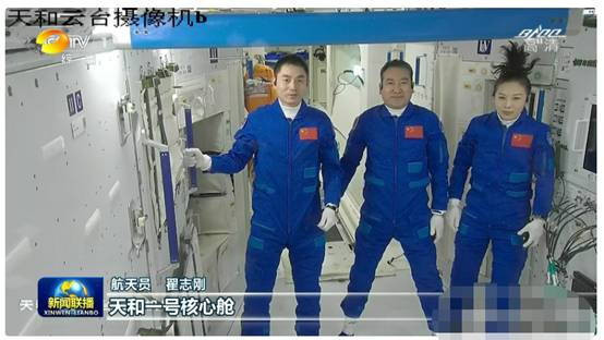 中国空间站有多整洁?美媒称像苹果商店,相比下国际空间站很尴尬