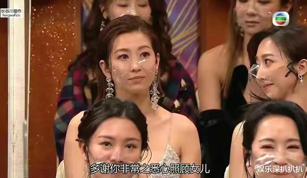 鞠婧祎|爱与不爱表情也许会骗人，但肢体语言骗不了人。他们分开早有征兆