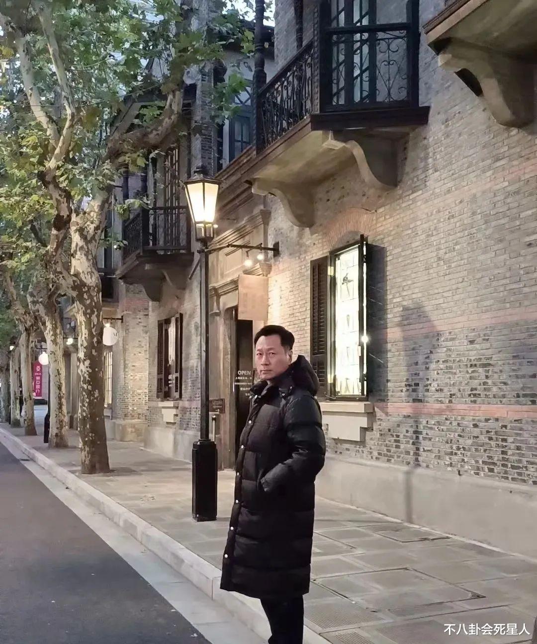 黎耀祥|卖掉香港豪宅移居内地，半年游遍各大城市，TVB视帝有多喜欢内地