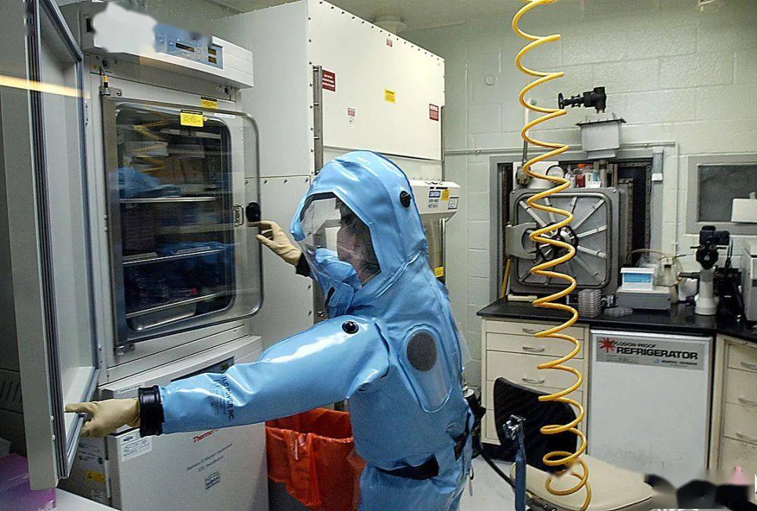 新冠病毒是基因武器?牛津大学出炉一份报告,对亚洲人杀伤力更大