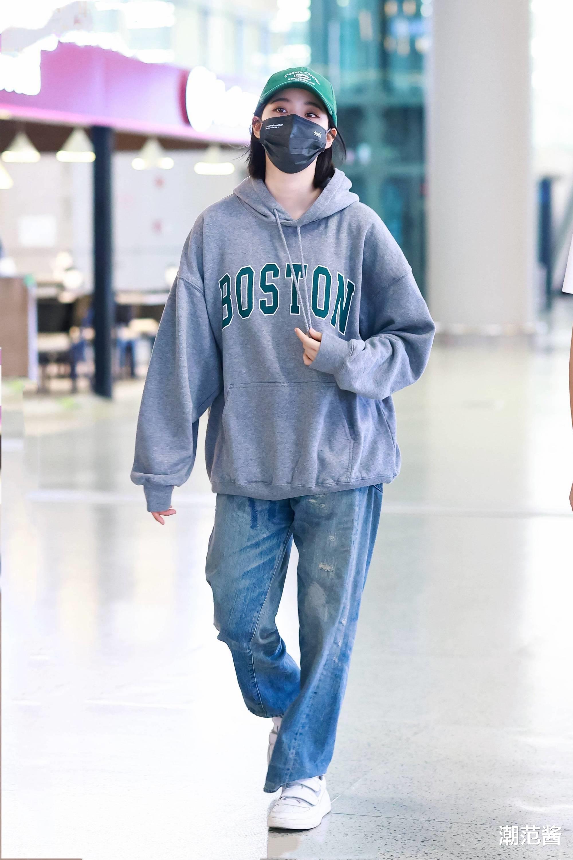 芦笋|欧阳娜娜短发被评“叛逆少女”？网友：又甜又飒组合穿搭真香