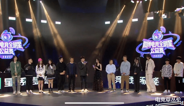 杨超越|“最会王者荣耀的美少女明星”！罕见同框，KPL灵儿盛赞杨超越